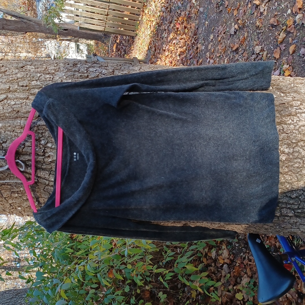3 dots top 85% Cotton 15% Cashmere